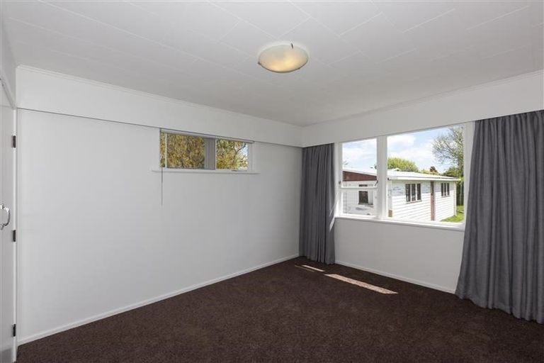 Photo of property in 4 Oriwa Street, Waikanae, 5036