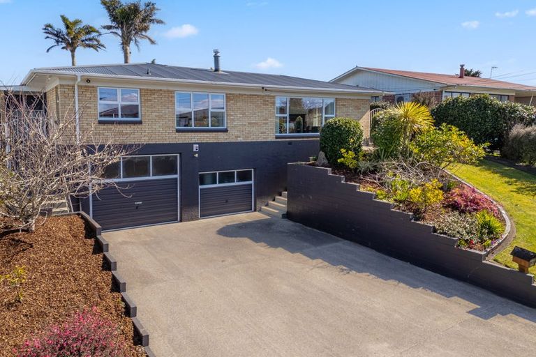 Photo of property in 58 Helvetia Road, Pukekohe, 2120