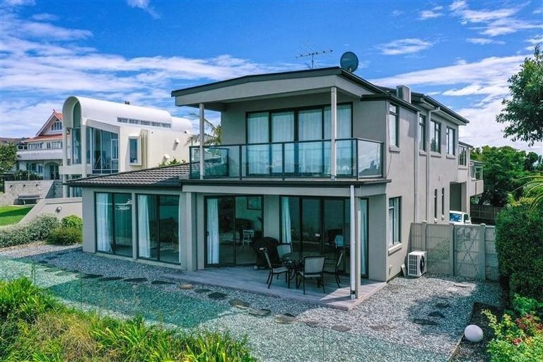 Photo of property in 61c Stanley Road, Stanley Point, Auckland, 0624