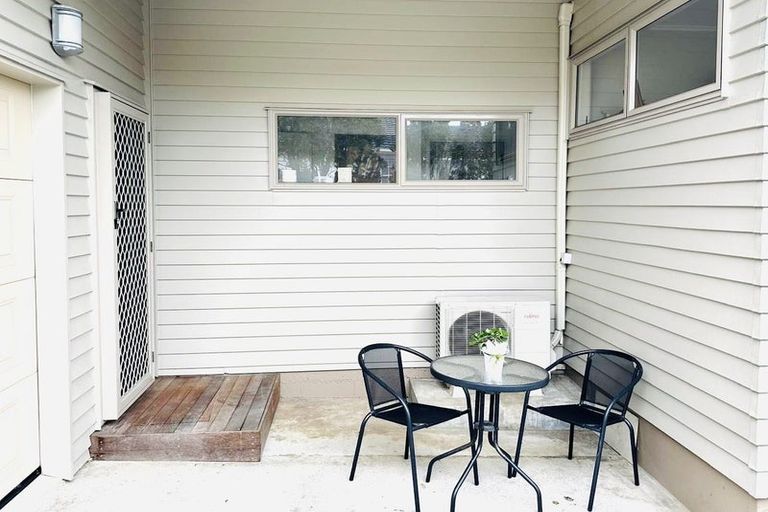 Photo of property in 36 Glenmore Road, Sunnyhills, Auckland, 2010