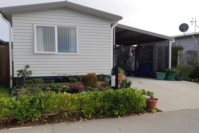 Photo of property in 11 Kamahi Crescent, Papamoa Beach, Papamoa, 3118