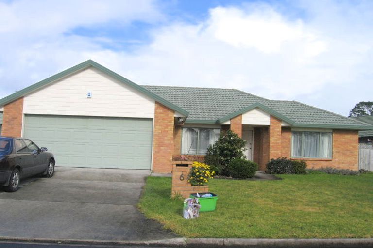 Photo of property in 6 Kalgan Place, Burswood, Auckland, 2013