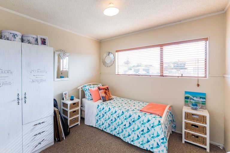 Photo of property in 28a Linklater Avenue, Foxton Beach, Foxton, 4815