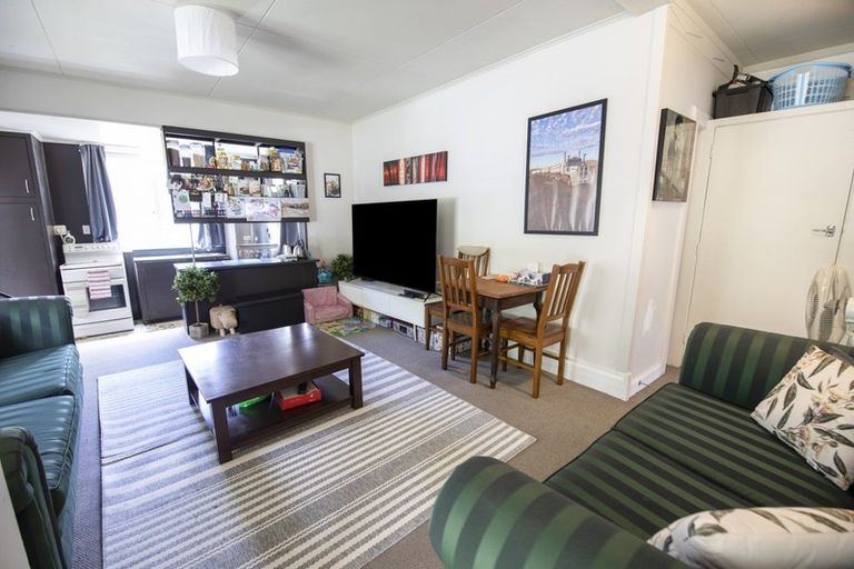 Photo of property in 99 Shakespeare Road, Bluff Hill, Napier, 4110