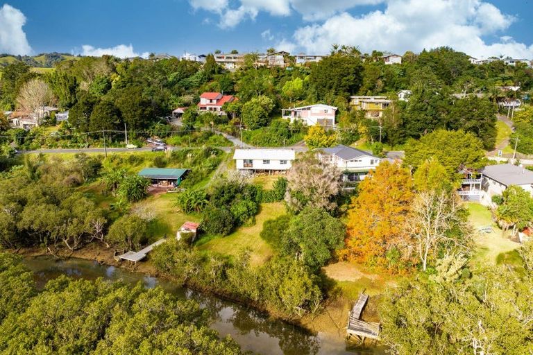 Photo of property in 24 Waimahanga Road, Onerahi, Whangarei, 0110