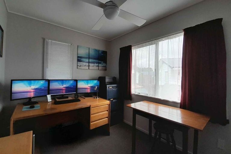 Photo of property in 32 Stirling Street, Te Aroha, 3320