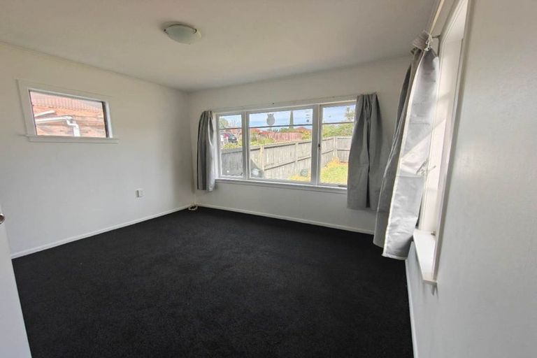Photo of property in 1/57 Nikau Street, New Lynn, Auckland, 0600