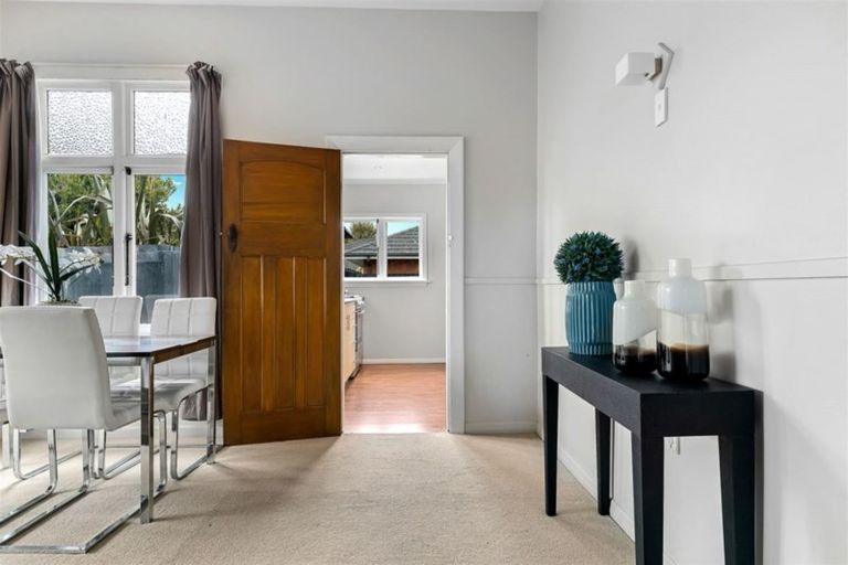 Photo of property in 159 Waimea Terrace, Beckenham, Christchurch, 8023