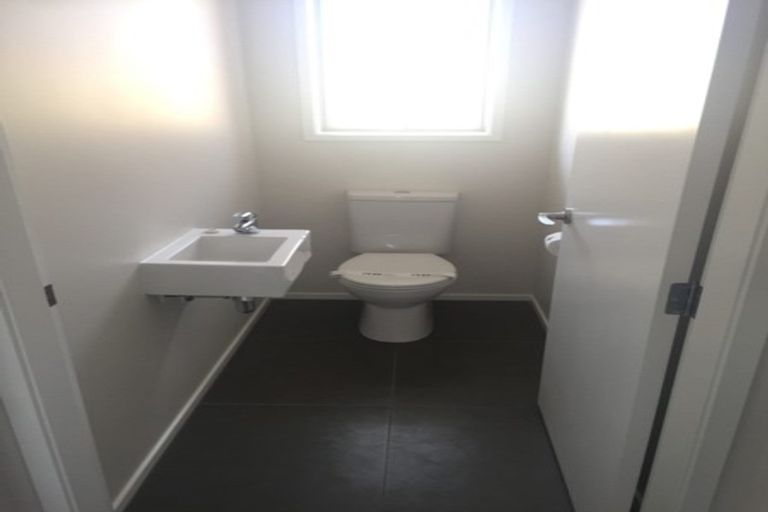 Photo of property in 43 Bert Wall Drive, Omokoroa, 3114