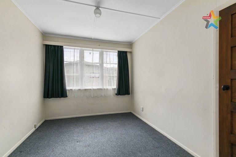 Photo of property in 1/1159 High Street, Taita, Lower Hutt, 5011