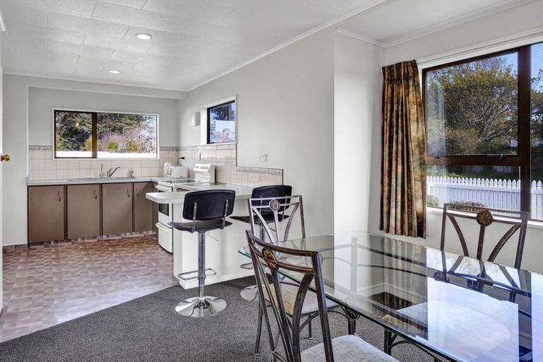 Photo of property in 60 Ketemarae Road, Normanby, Hawera, 4614