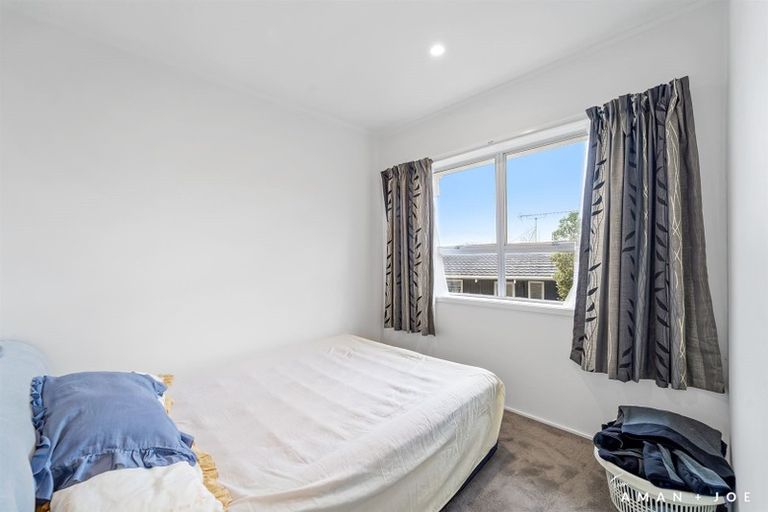 Photo of property in 2/71 Bentley Avenue, Glenfield, Auckland, 0629