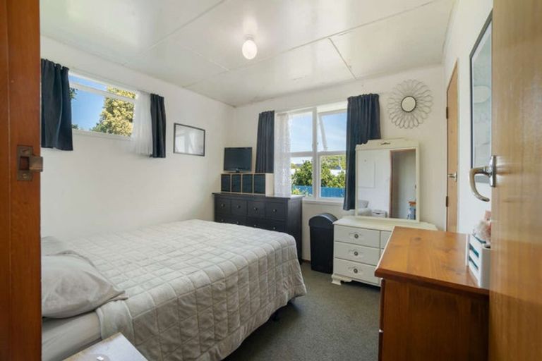 Photo of property in 49 Lyell Road, Outer Kaiti, Gisborne, 4010