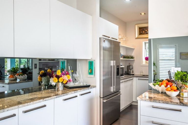 Photo of property in 43b Park Rise, Campbells Bay, Auckland, 0630