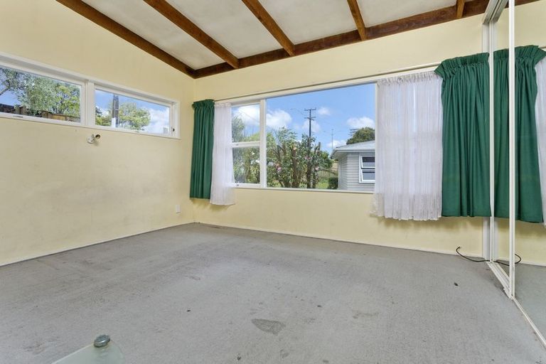 Photo of property in 1/237 Rangatira Road, Beach Haven, Auckland, 0626