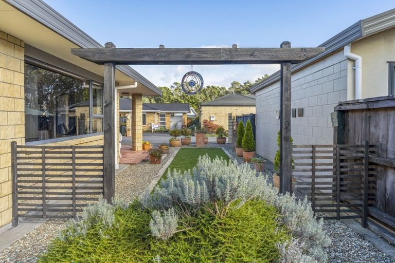 Photo of property in 29c Baring Terrace, Strandon, New Plymouth, 4312