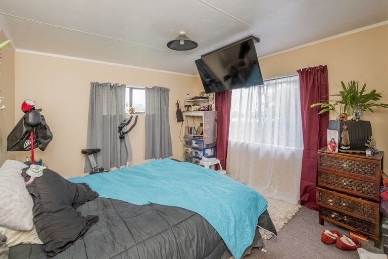 Photo of property in 9 Simcox Street, Otaki Beach, Otaki, 5512