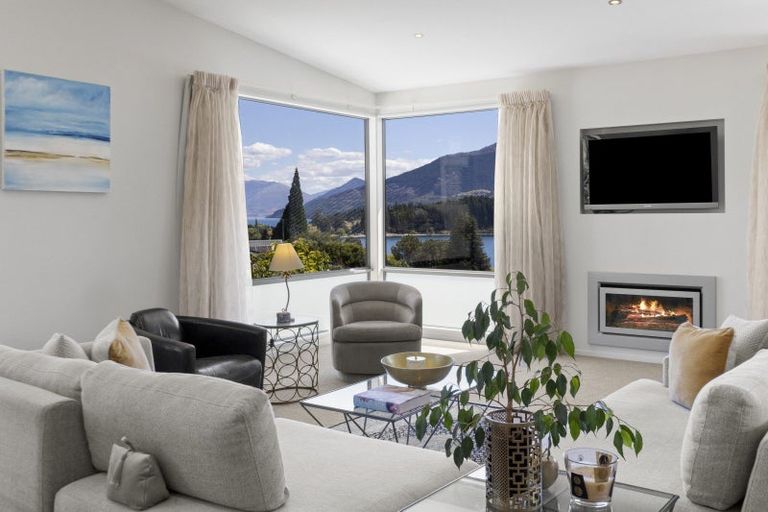 Photo of property in 538 Peninsula Road, Kelvin Heights, Queenstown, 9300