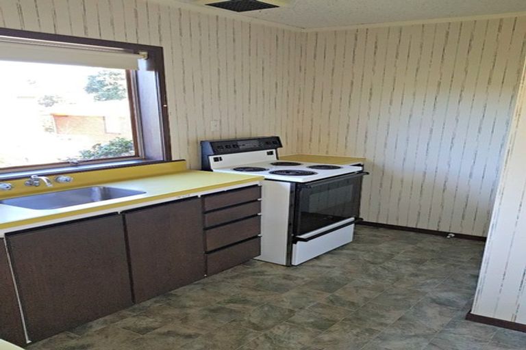 Photo of property in 1/10 Pamela Place, New Lynn, Auckland, 0600