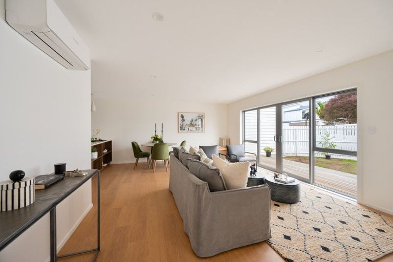 Photo of property in 102b Auckland Road, Greenmeadows, Napier, 4112