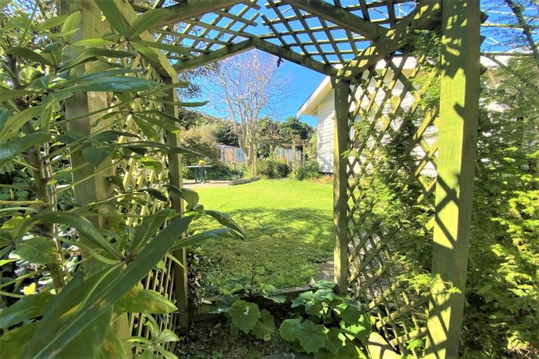 Photo of property in 85 South Road, Manaia, 4612