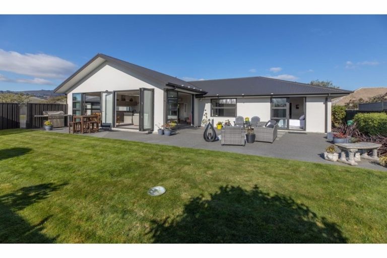 Photo of property in 5 Kestrel Place, Woolston, Christchurch, 8023