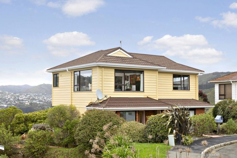 Photo of property in 19 Admiralty Street, Crofton Downs, Wellington, 6035