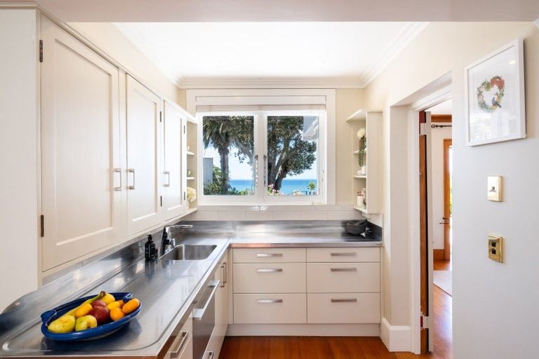 Photo of property in 44 Lighthouse Road, Bluff Hill, Napier, 4110