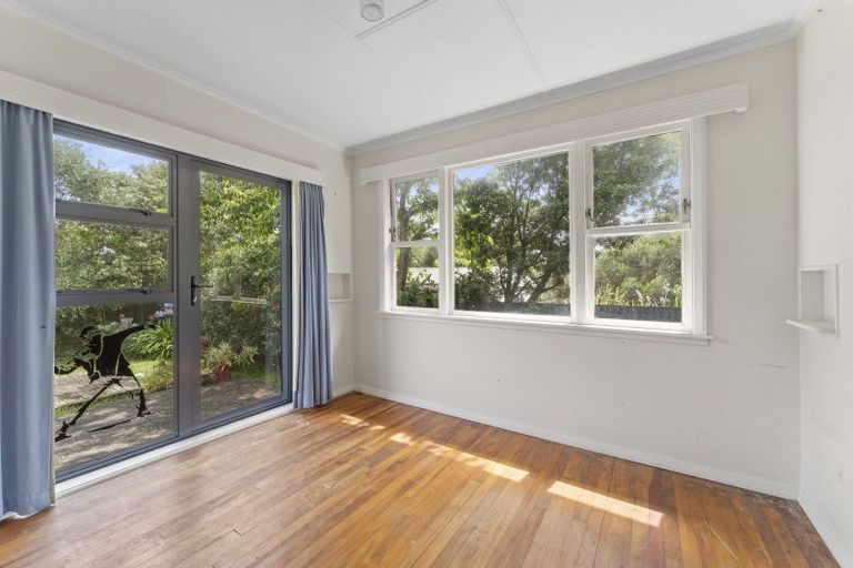 Photo of property in 50 Dixie Street, Te Horo Beach, Otaki, 5581