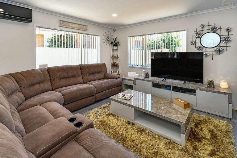 Photo of property in 10/35 Pah Road, Papatoetoe, Auckland, 2025