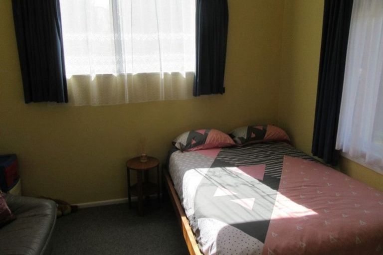 Photo of property in 90 Rhodes Street, Waimate, 7924