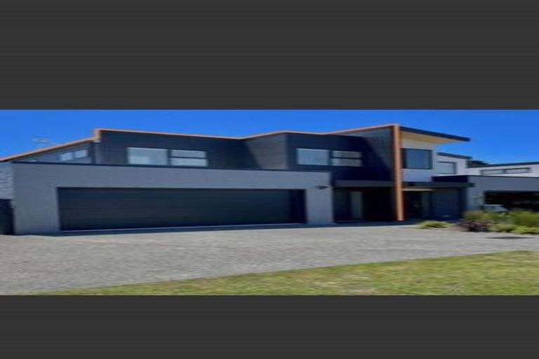 Photo of property in 14b Percy Road, Papamoa Beach, Papamoa, 3118