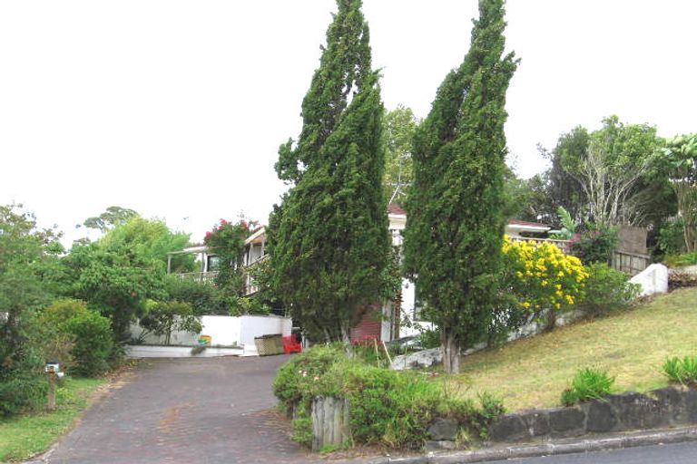 Photo of property in 20 Wattle Road, Sunnyvale, Auckland, 0612