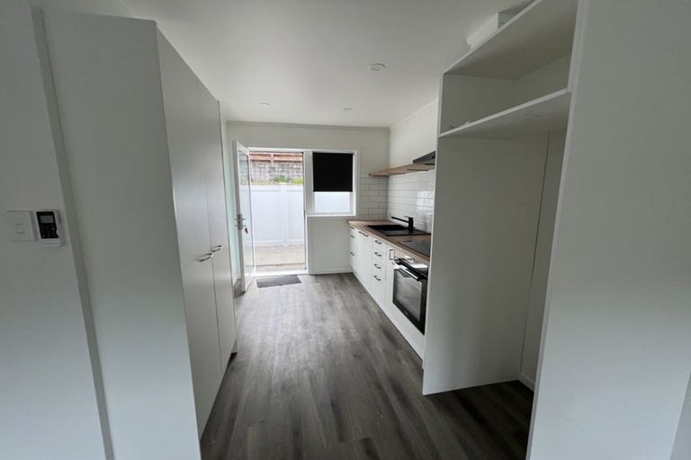 Photo of property in 2/1 Keldale Place, Forrest Hill, Auckland, 0620