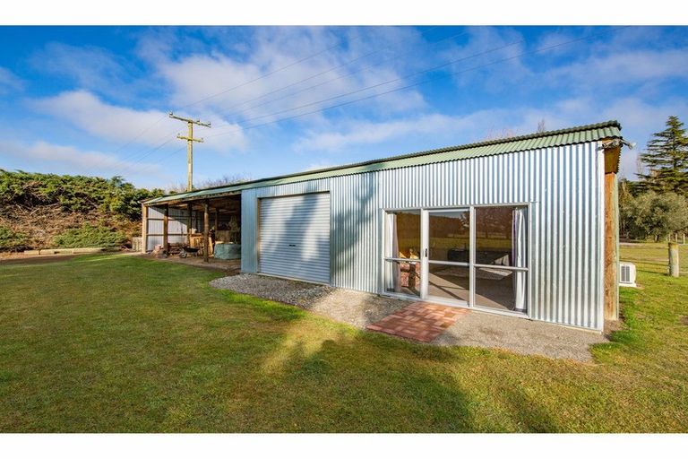 Photo of property in 974 Wolffs Road, West Eyreton, Rangiora, 7476