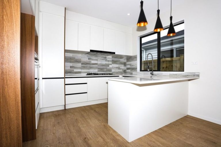 Photo of property in 49 Tawhiti Road, Pukekohe, 2120