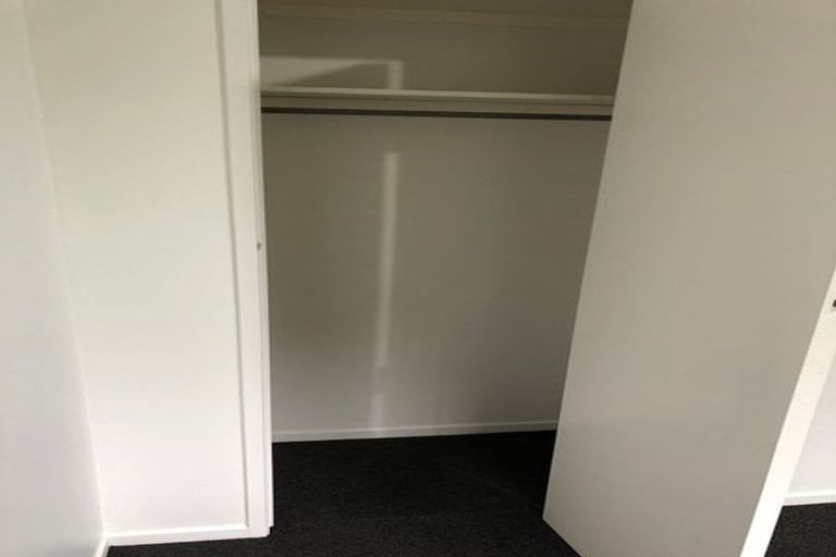 Photo of property in 42 Pisces Road, Glen Eden, Auckland, 0602