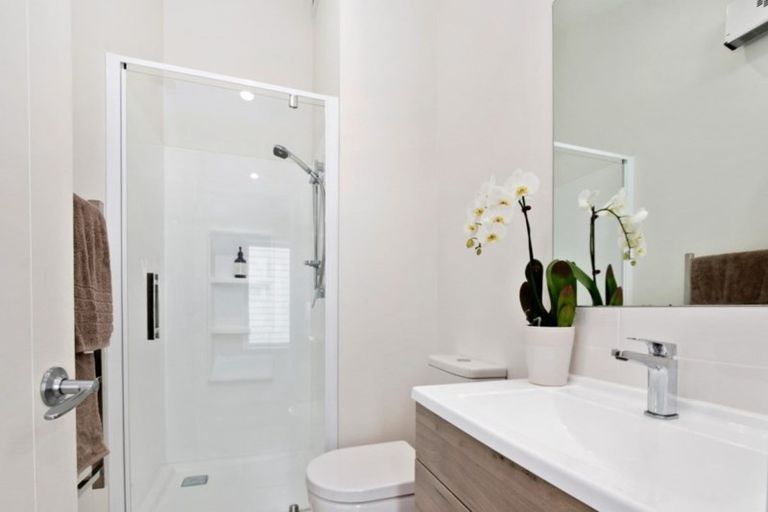 Photo of property in 142 Clark Road, Hobsonville, Auckland, 0616