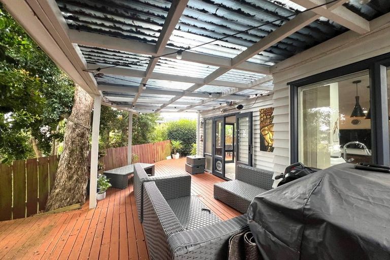 Photo of property in 4/18 Pannill Place, Oteha, Auckland, 0632