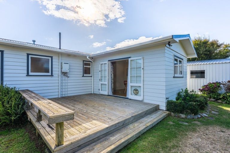 Photo of property in 59 Dale Road, Raumati South, Paraparaumu, 5032