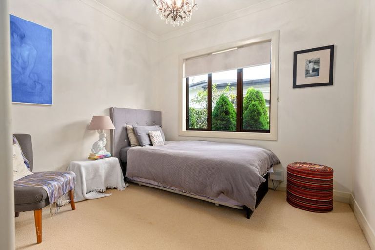 Photo of property in 35 The Esplanade, Huntington, Hamilton, 3210