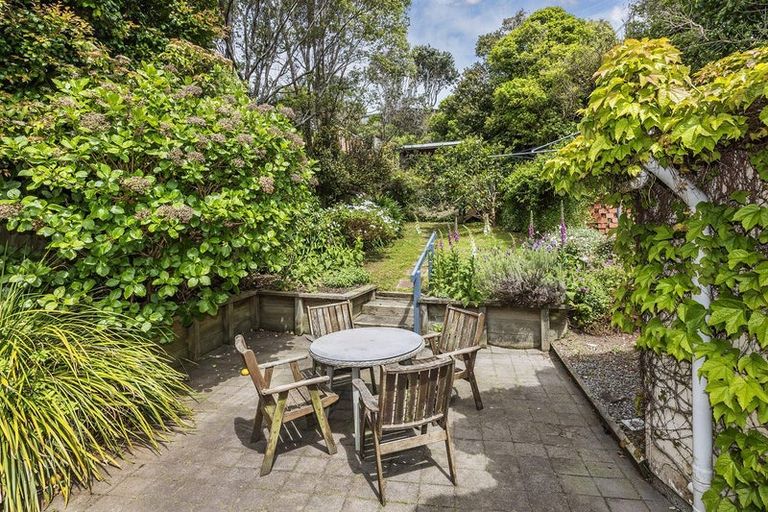Photo of property in 6 Muri Road, Pukerua Bay, 5026