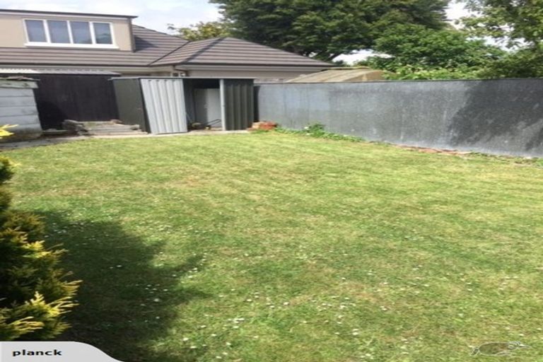 Photo of property in 12 Ladbrokes Place, Fendalton, Christchurch, 8052