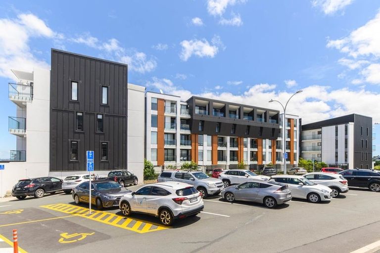 Photo of property in 316/19 Rawene Road, Birkenhead, Auckland, 0626