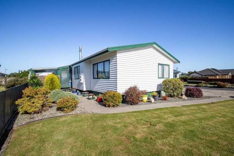 Photo of property in 7 Madgwick Place, Ngatea, 3503