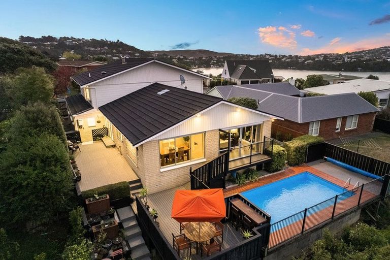 Photo of property in 11 Spinnaker Drive, Whitby, Porirua, 5024