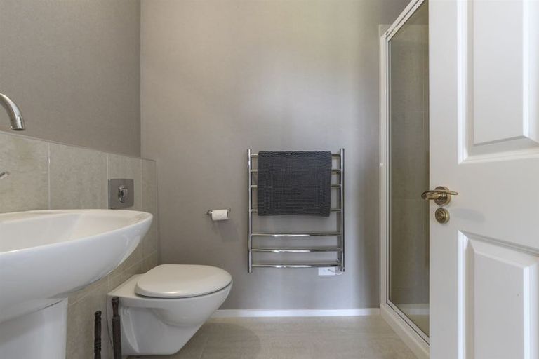 Photo of property in 21a Seaview Road, Otumoetai, Tauranga, 3110