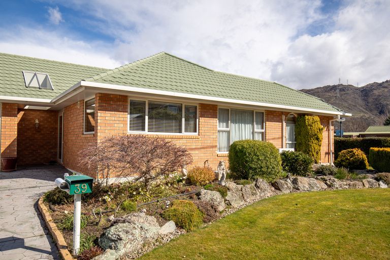 Photo of property in 39 Hazlett Street, Clyde, 9330