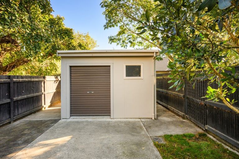 Photo of property in 6 Alan Street, Palmerston North, 4414