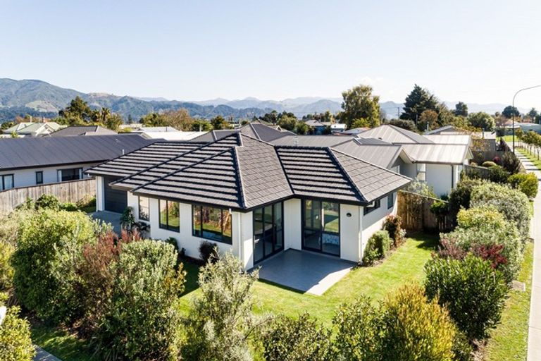 Photo of property in 2 Paretona Street, Motueka, 7120